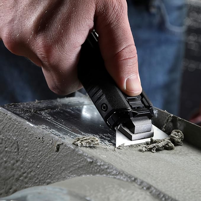 ToughBuilt Pro Grade Scraper Utility Knife